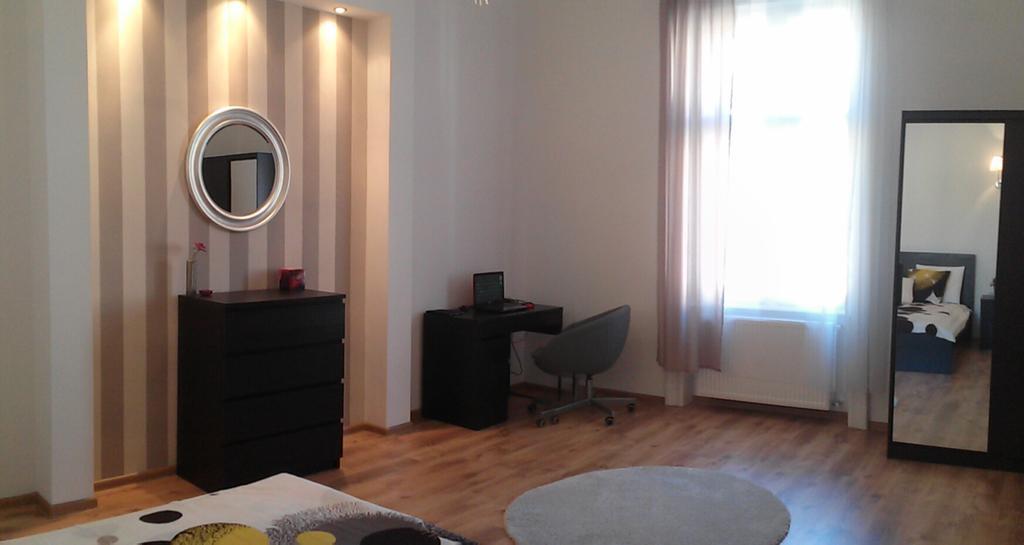 Downtown Rising Sun 104 Sq.M Lägenhet Budapest Exteriör bild